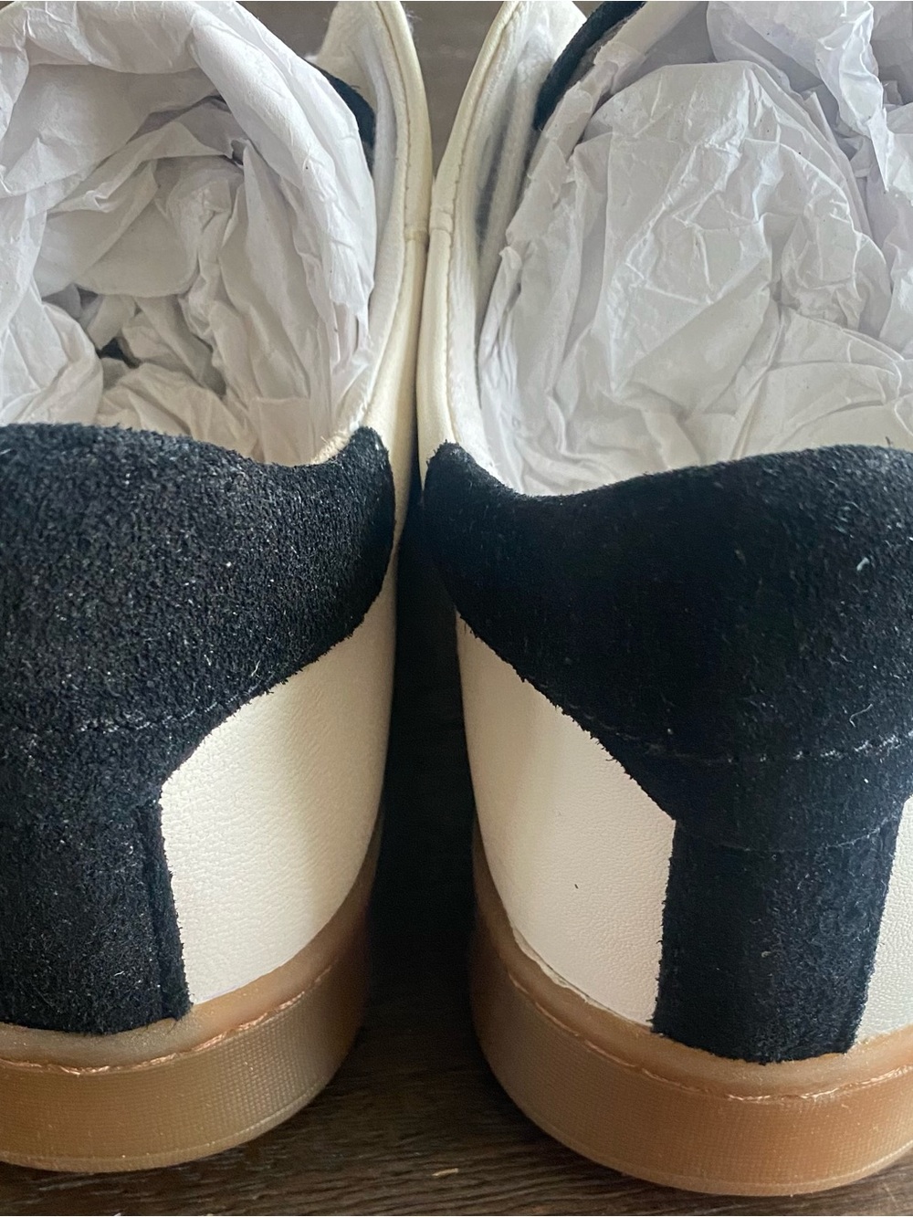 Sam Edelman Women’s Classic White Leather Sneakers with Black Heel Accent Size 9 - Picture 3 of 16